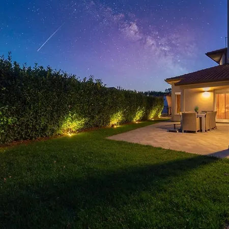 Toni & Julija Apartment *