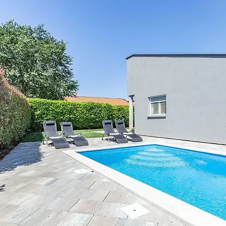 Toni & Julija Apartman