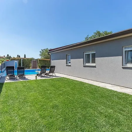 Apartman Toni & Julija *