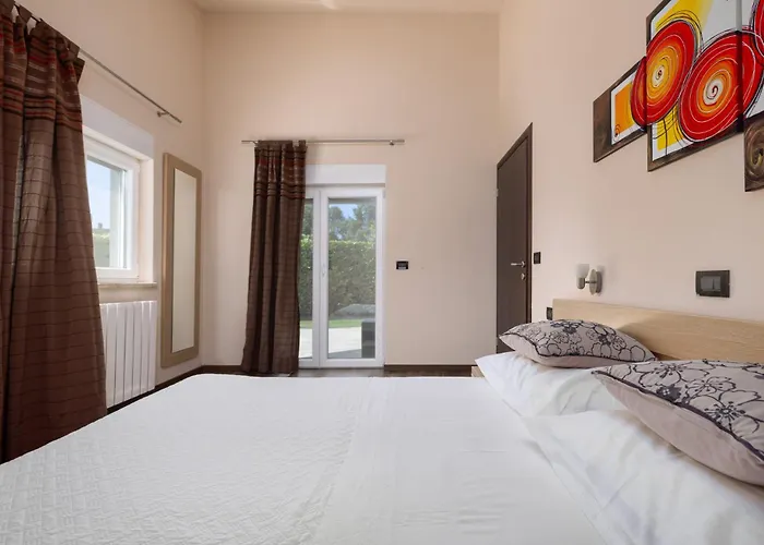 アパート Toni & Julija