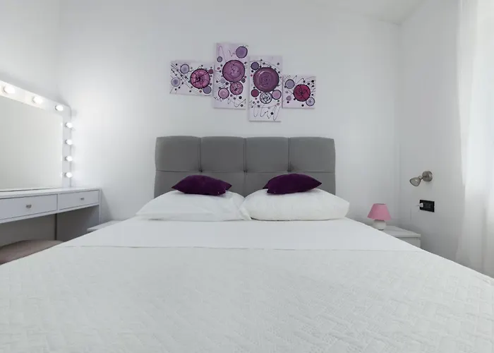 アパート Toni & Julija