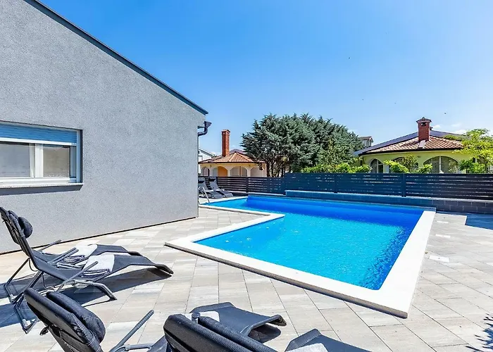 Toni & Julija بوريتش